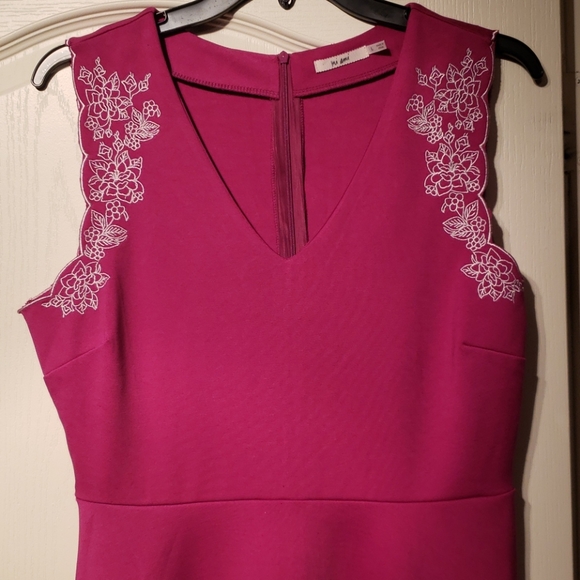 Francesca's Collection fuchsia pink dress - Picture 2 of 5